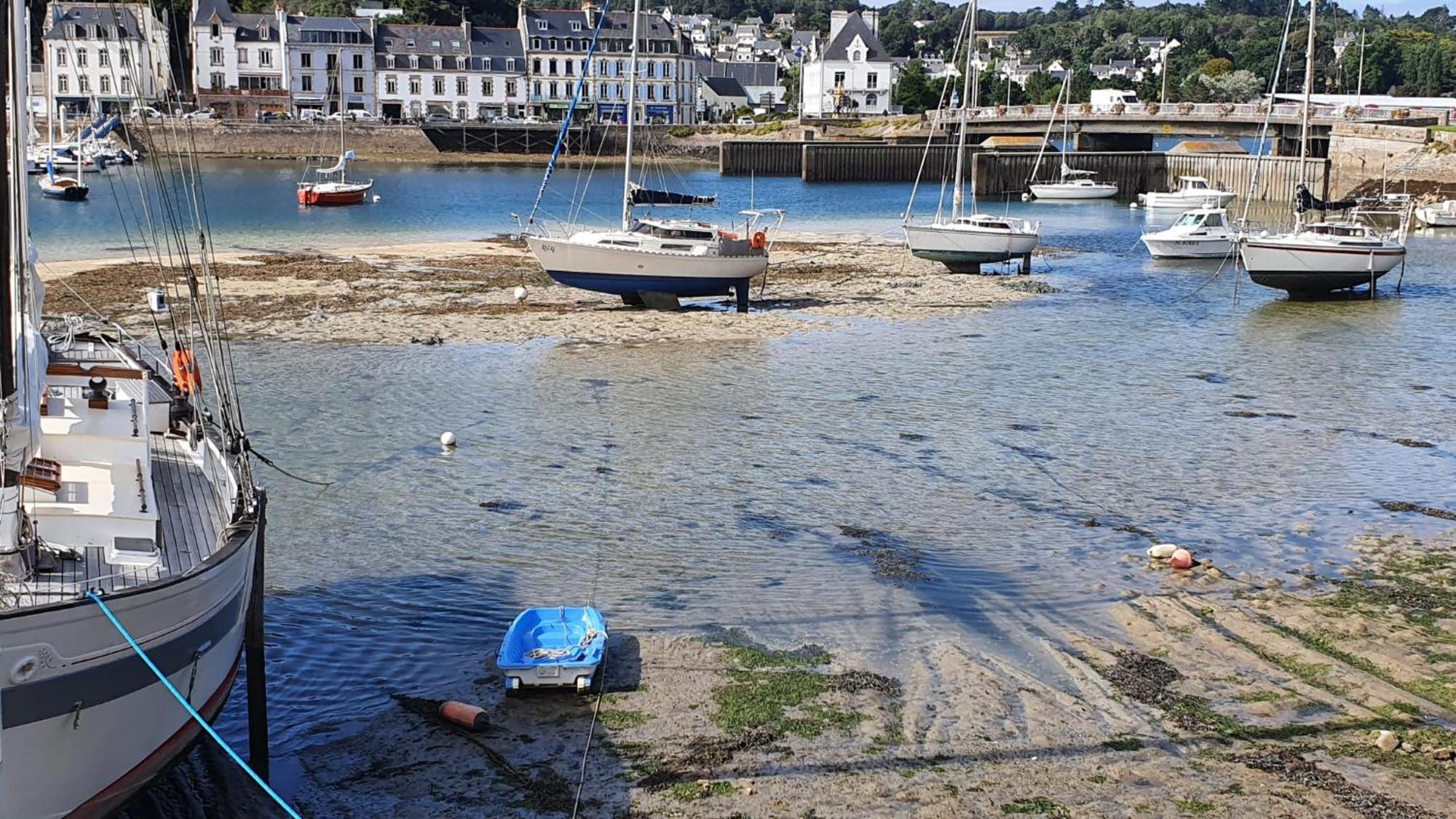 Anatoline Audierne Appart'Hotel Vue Mer - Sea & Harbor Stay Eksteriør bilde